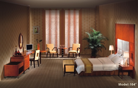 Σύνολα επίπλων κρεβατοκάμαρων ξενοδοχείων χρώματος κερασιών Gelaimei με το στερεό ξύλινο πίνακα επιδέσμου